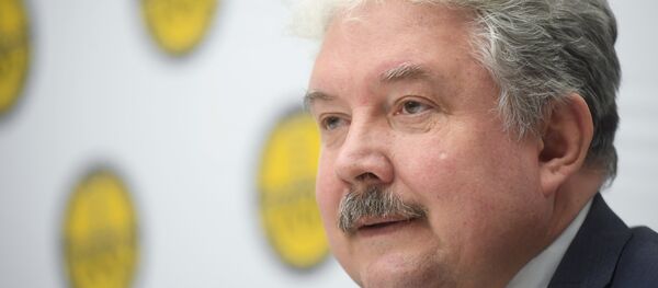 Кандидат в президенты РФ от партии Российский общенародный союз Сергей Бабурин Кандидат в президенты РФ от партии Российский общенародный союз Сергей Бабурин - Sputnik Узбекистан