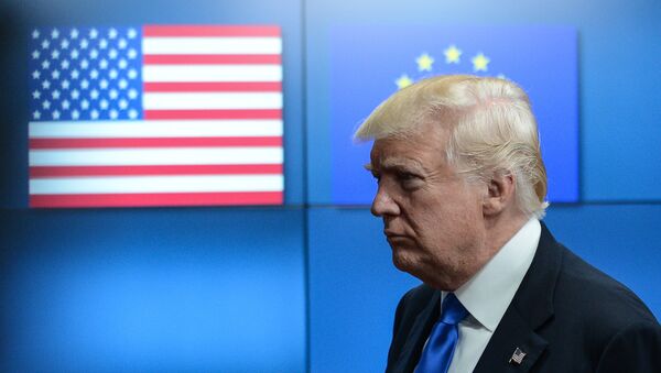 Президент США Дональд Трамп на встрече с лидерами ЕС в Брюсселе, архивное фото - Sputnik Ўзбекистон