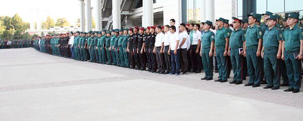 Сотрудники МВД Узбекистана - Sputnik Узбекистан