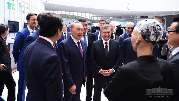 Prezident Respubliki Uzbekistan Shavkat Mirziyoyev i Prezident Respubliki Kazaxstan  Nursultan Nazarbayev - Sputnik O‘zbekiston