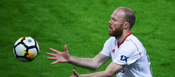 Игрок ФК Локомотив Виталий Денисов - Sputnik Узбекистан