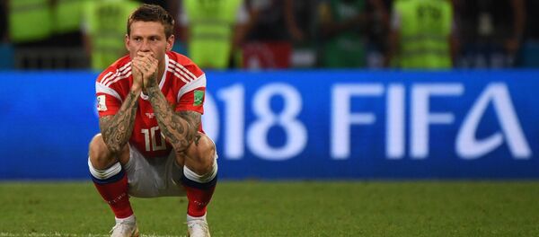 Игрок сборной России Федор Смолов после матча с хорватами - Sputnik Узбекистан