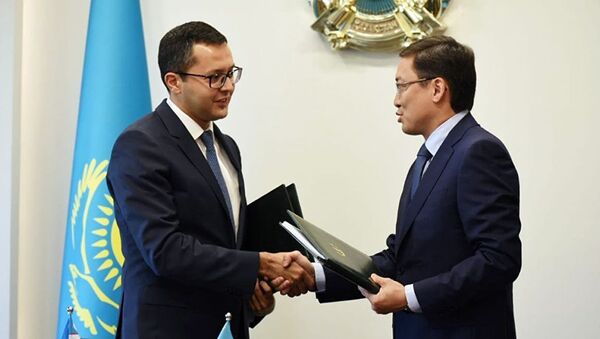 Нацбанк Казахстана и Центральный банк Узбекистана подписали соглашение о взаимодействии в сфере банковского надзора - Sputnik Узбекистан