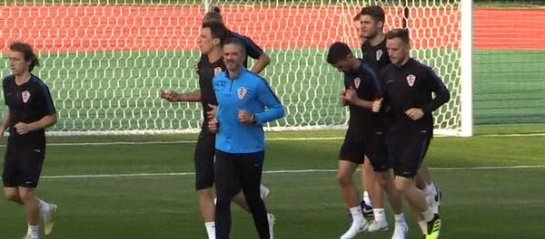 СПУТНИК_Тренировка хорватов перед финалом ЧМ - Sputnik Узбекистан