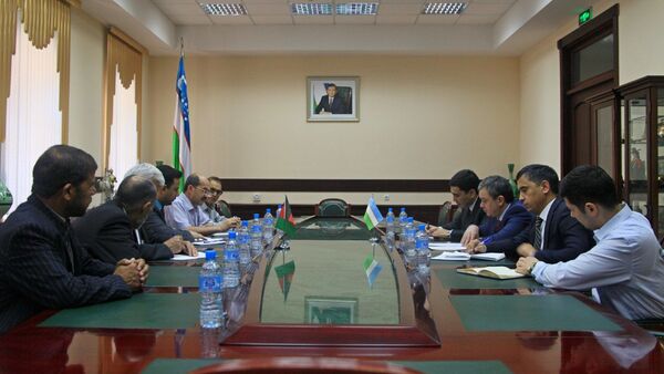 Узбекистан провел переговоры с Афганистаном по торговле и экономике - Sputnik Узбекистан