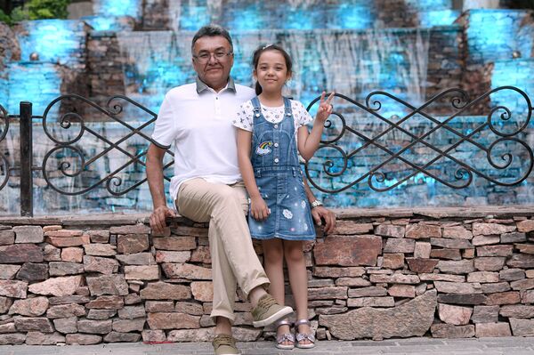 Касымов: кино должно быть интересным и понятным, но искусством - Sputnik Узбекистан