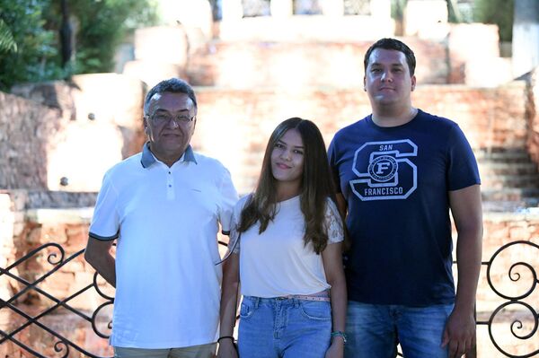 Касымов: кино должно быть интересным и понятным, но искусством - Sputnik Узбекистан