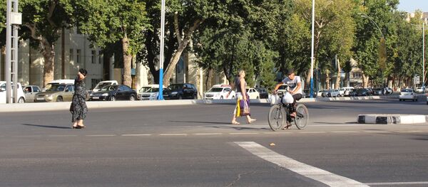 Одна из улиц Ташкента - Sputnik Узбекистан