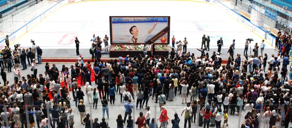 Прощание с фигуристом Д. Теном в Казахстане Прощание с фигуристом Д. Теном в Казахстане - Sputnik Узбекистан