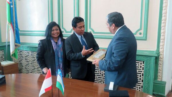 Сотрудничество между университетом Индонезии и Cамарканда - Sputnik Узбекистан