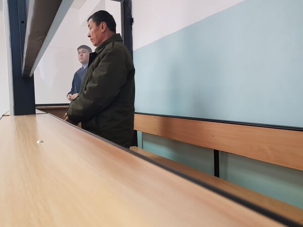 Пассажиры сгоревшего автобуса в Актобе просят 2300 долларов с водителей Пассажиры сгоревшего автобуса в Актобе просят 2300 долларов с водителей - Sputnik Узбекистан