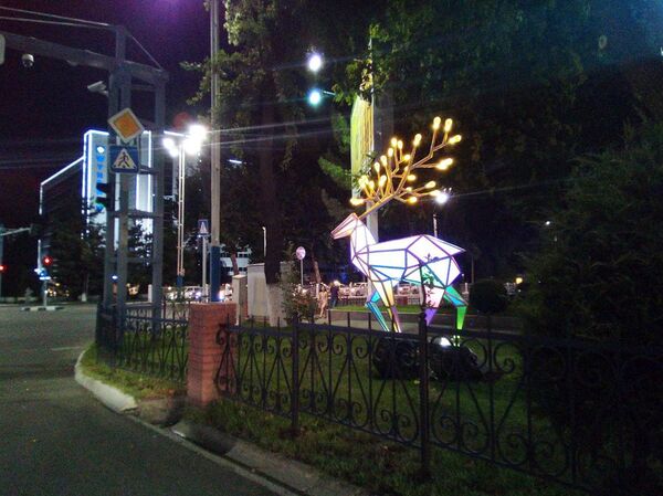 Арт-объект или китайский ширпотреб: жители Ташкента обсуждают скульптуры - Sputnik Узбекистан