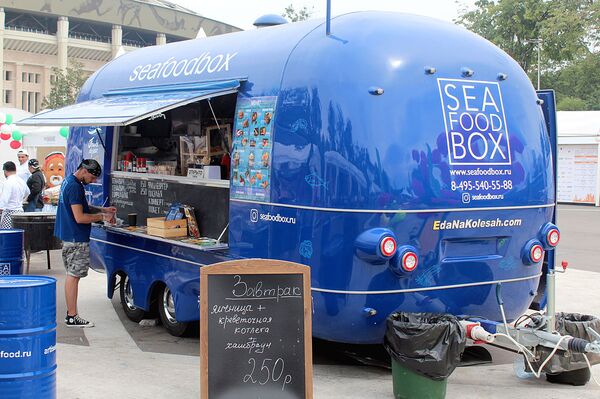 Узбекский вкус Москвы, или Новые открытия в плове - Sputnik Узбекистан