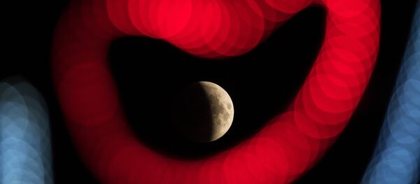 Полное лунное затмение - Sputnik Узбекистан