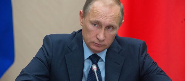 Президент РФ Владимир Путин выразил соболезнования в связи с авиакатастрофой в Египте Президент РФ Владимир Путин выразил соболезнования в связи с авиакатастрофой в Египте - Sputnik Узбекистан