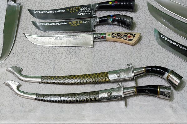 Чустские ножи считаются самыми долговечными. - Sputnik Узбекистан