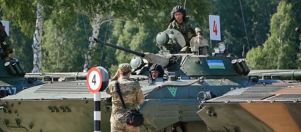 Отличники войсковой разведки: военные показали мастерство на конкурсе АрМИ Отличники войсковой разведки: военные показали мастерство на конкурсе АрМИ - Sputnik Узбекистан