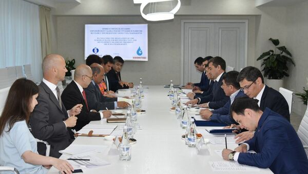 Встреча с главой ЕБРР в Узбекнефтегазе - Sputnik Узбекистан