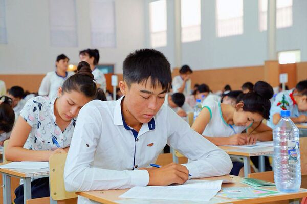 Поступающие смогут 2 августа узнать результаты первого дня экзаменов Поступающие смогут 2 августа узнать результаты первого дня экзаменов - Sputnik Узбекистан