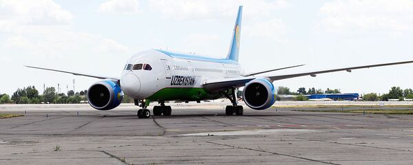 Dreamliner узбекских авиалиний Dreamliner узбекских авиалиний - Sputnik Ўзбекистон