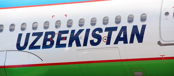 Самолет узбекских авиалиний Самолет узбекских авиалиний - Sputnik Узбекистан