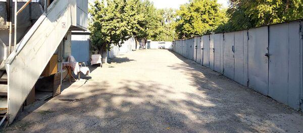 Хокимият без ведома автовладельцев отдал землю под строительство парковки - Sputnik Узбекистан