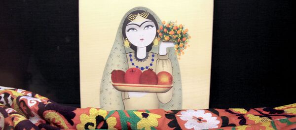 Выставка в московском Музее моды И шелк привидится в дыхании песков  - Sputnik Узбекистан