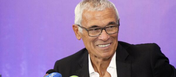 Эктор Купер рассказал о том, с чего начнет работу в сборной Узбекистана Эктор Купер рассказал о том, с чего начнет работу в сборной Узбекистана - Sputnik Узбекистан