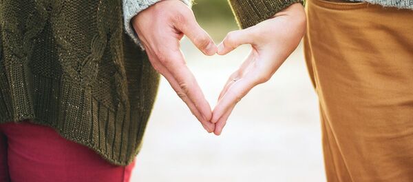 Руки влюбленных - Sputnik Узбекистан