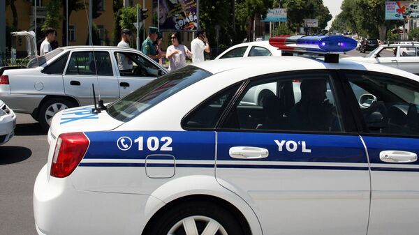 Автомобиль правоохранительных органов Узбекистана на месте ДТП - Sputnik Узбекистан