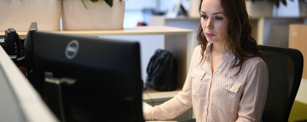 Руководитель отдела сменных вирусных аналитиков Лаборатории Касперского Евгения Крылова. - Sputnik Узбекистан