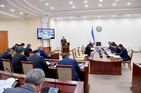 Мирзиёев: продуманная система поможет иностранным инвесторам - Sputnik Узбекистан