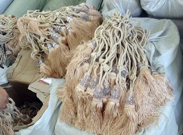 Контрабанду из Китая под маркой Сделано в Узбекистане задержали в Ташкенте - Sputnik Узбекистан