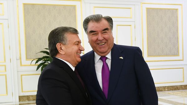 Эмомали Рахмон и Шавкат Мирзиёев - Sputnik Узбекистан