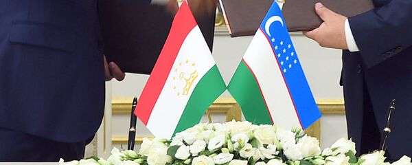 Рукопожатие - Sputnik Ўзбекистон