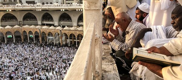 Мусульманские паломники во время ежегодного хаджа в священный город Мекка - Sputnik Узбекистан