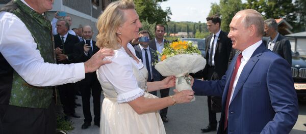 Президент РФ В. Путин посетил Австрию - Sputnik Узбекистан