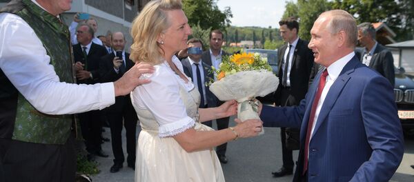 Президент РФ В. Путин посетил Австрию - Sputnik Узбекистан