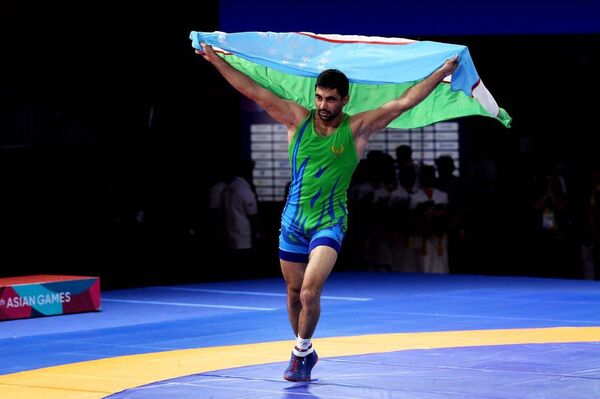 Осиё ўйинларида Ўзбекистон медаллари сони 6 тага етди Осиё ўйинларида Ўзбекистон медаллари сони 6 тага етди - Sputnik Ўзбекистон