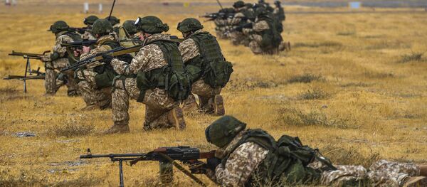 Военнослужащие ВС РФ Военнослужащие ВС РФ - Sputnik Узбекистан