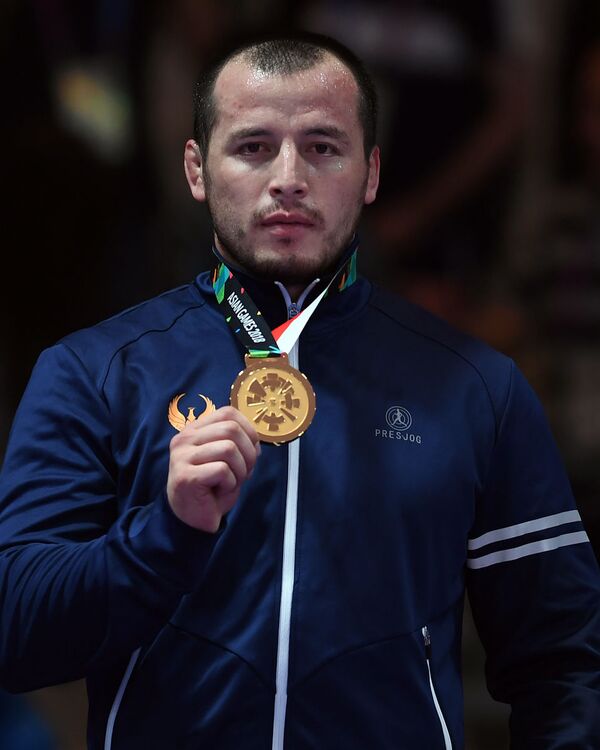 Шесть медалей в вольной борьбе завоевали узбекистанцы Шесть медалей в вольной борьбе завоевали узбекистанцы - Sputnik Узбекистан