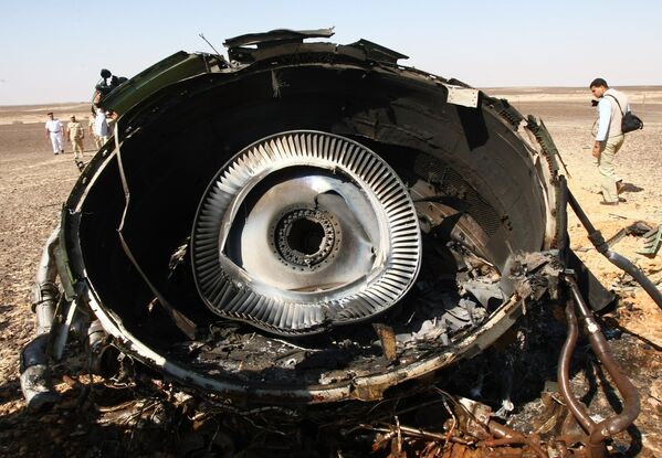 Место крушения российского самолета Airbus A321 в Египте - Sputnik Узбекистан