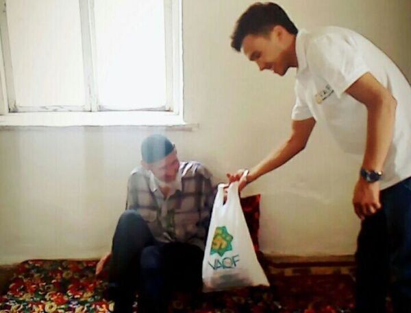 Более тонны мяса раздали на Курбан хайит нуждающимся и инвалидам Более тонны мяса раздали на Курбан хайит нуждающимся и инвалидам - Sputnik Узбекистан