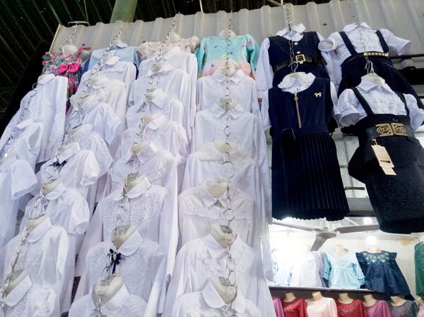 Как собрать ребенка в первый класс: ташкентские мамы к школе готовы - Sputnik Узбекистан