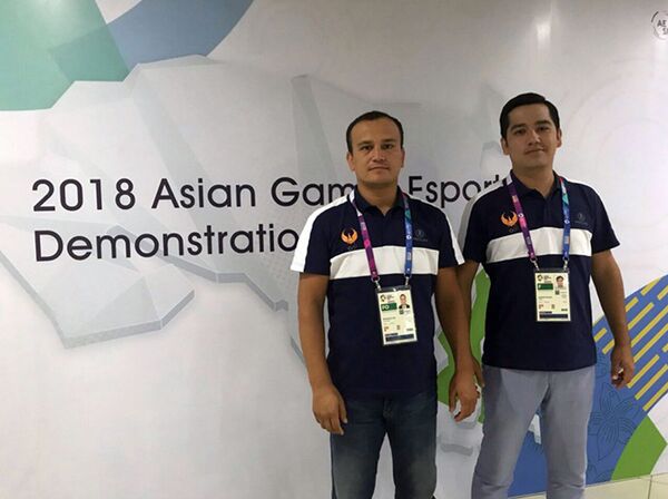 Узбекистанец Санжар Усмонов участвует в состязаниях по киберспорту на Азиаде Узбекистанец Санжар Усмонов участвует в состязаниях по киберспорту на Азиаде - Sputnik Узбекистан