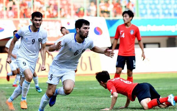 Четвертьфинальный матч сборных Узбекистана и Южной Кореи на Азиатских играх в Индонезии - Sputnik Узбекистан