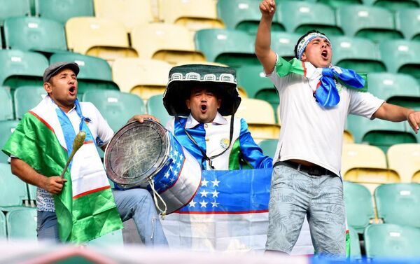 Болельщики сборной Узбекистана на Азиатских играх в Индонезии - Sputnik Узбекистан