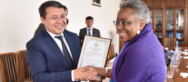 Министерством юстиции зарегистрировано представительство Американские советы по международному образованию в Узбекистане Министерством юстиции зарегистрировано представительство Американские советы по международному образованию в Узбекистане - Sputnik Узбекистан