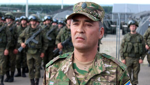 Подполковник Рустам Джабаров - Sputnik Узбекистан