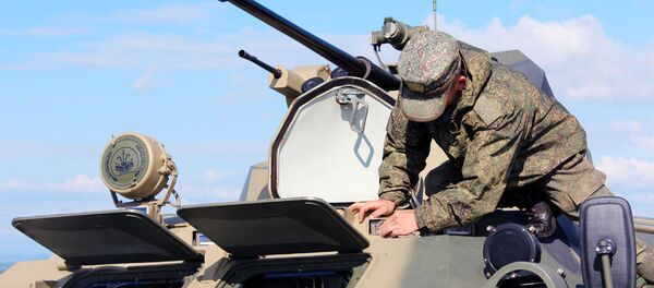 Военные учения завершились парадом 28 августа - Sputnik Узбекистан